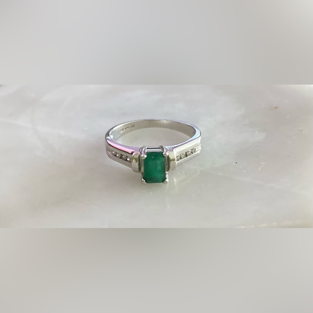 Authentic Emerald Ring Size 6
